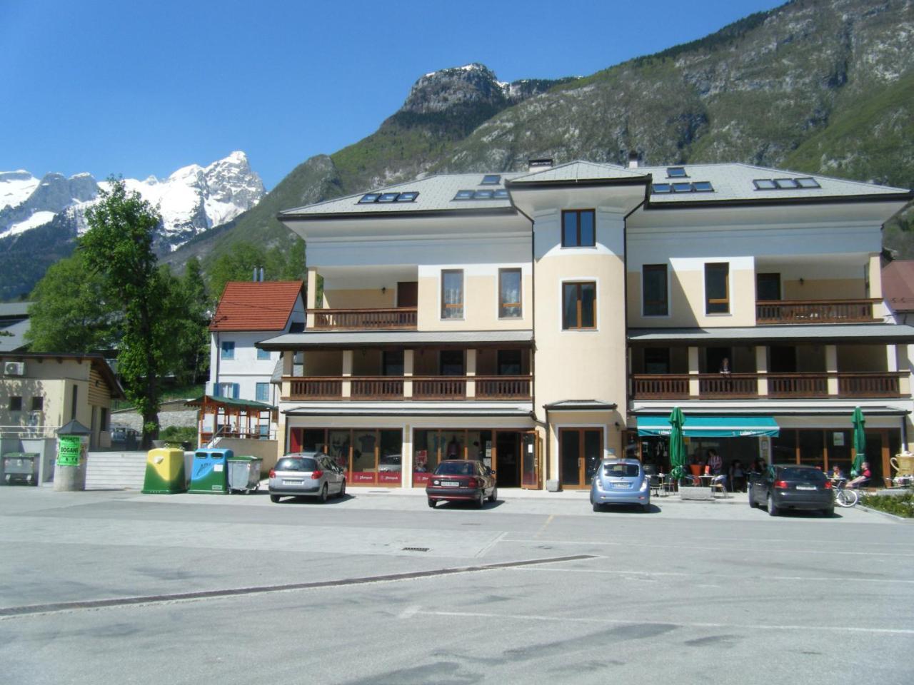 Vila Bovec Sky Mansard Apartment Luaran gambar
